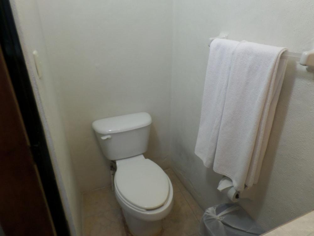 Uke Inn Hotel & Suites Xamaipak Tuxtla Gutiérrez Eksteriør billede