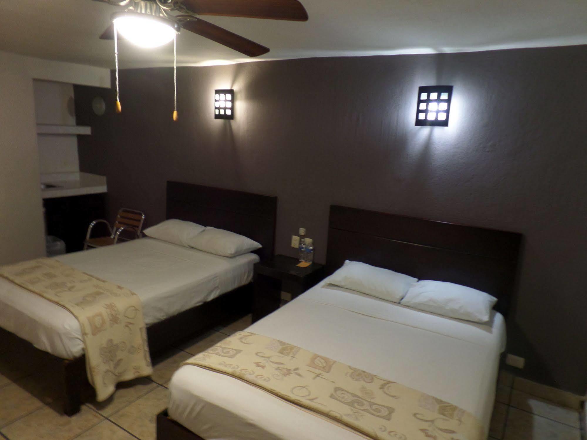 Uke Inn Hotel & Suites Xamaipak Tuxtla Gutiérrez Eksteriør billede
